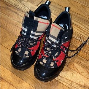 Burberry Kids Shoes size 34